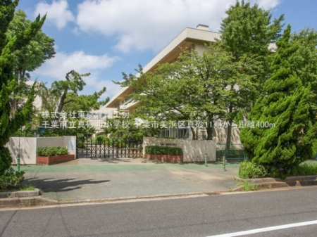 ���ӊ��@-