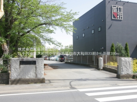 ���ӊ��@-