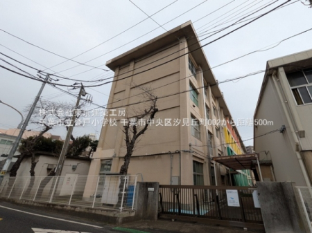 ���ӊ��@-