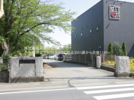 ���ӊ��@-