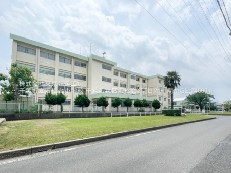 ���ӊ��@-