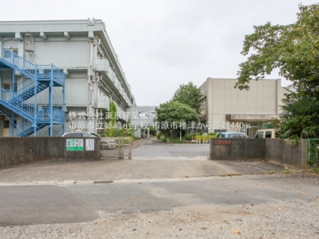 ���ӊ��@-