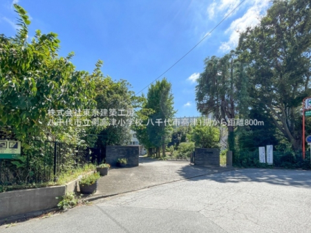 ���ӊ��@-